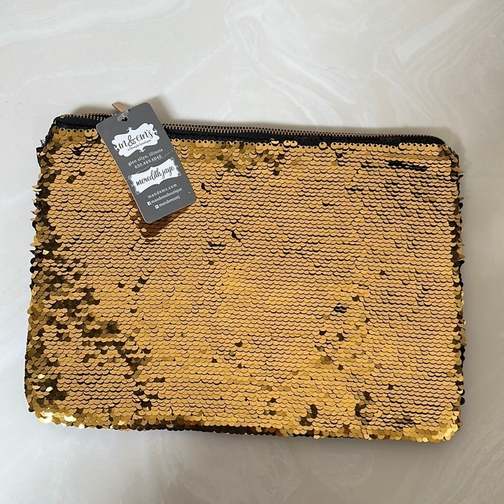 NWT Gold & Black Sequin Clutch